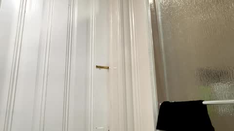 Snapshot of edvmendez1766 chatting on October 14, 8:26 am edvmendez1766 online show from October 14, 8:26 am