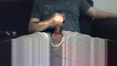 Snapshot of edw963 chatting on January 11, 6:13 pm edw963 online show from January 11, 6:13 pm