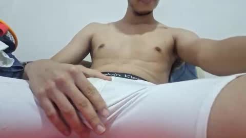 Snapshot of edw_1 chatting on September 18, 7:16 pm edw_1 online show from September 18, 7:16 pm