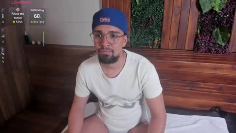 Eduardo online show from April 3, 3:26 am