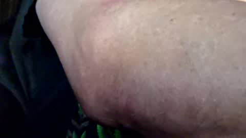 edwardaims_2please online show from September 24, 2:26 am