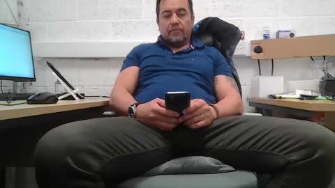 EdM online show from April 13, 8:53 am