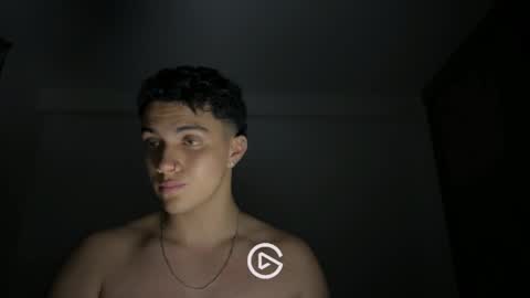 Snapshot of edwisalvatore chatting on December 2, 3:58 am edwisalvatore online show from December 2, 3:58 am