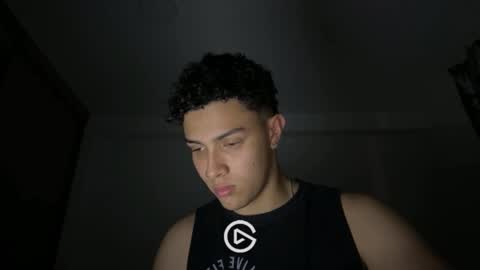 Snapshot of edwisalvatore chatting on December 4, 4:10 am edwisalvatore online show from December 4, 4:10 am