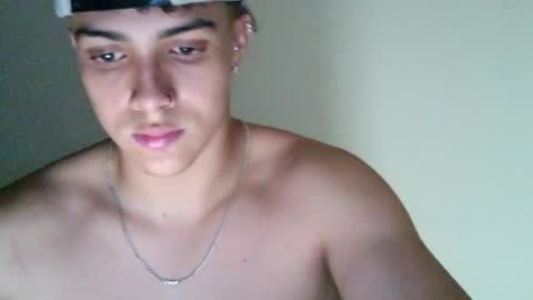 Snapshot of edwisalvatore chatting on December 7, 3:04 am edwisalvatore online show from December 7, 3:04 am