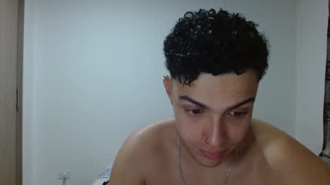 Snapshot of edwisalvatore chatting on January 10, 10:46 pm edwisalvatore online show from January 10, 10:46 pm