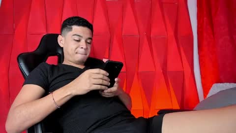 Snapshot of edy_play1 chatting on May 31, 1:51 pm edy online show from May 31, 1:51 pm