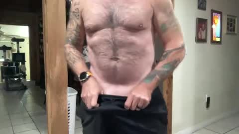 Snapshot of eevilempire chatting on January 5, 5:30 pm Harley Biker online show from January 5, 5:30 pm