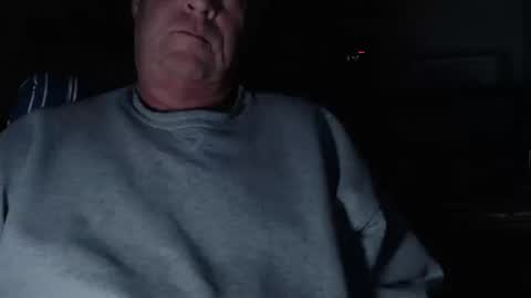 Snapshot of eeyoreeeyore chatting on October 10, 3:27 am eeyoreeeyore online show from October 10, 3:27 am