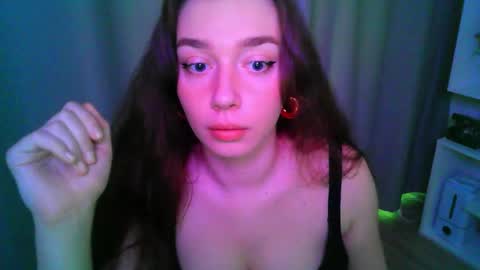 effie_balconii online show from October 11, 7:18 am