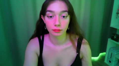 effie_balconii online show from April 27, 12:14 pm