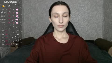 Snapshot of effy_gray chatting on November 29, 2:58 am Anna online show from November 29, 2:58 am