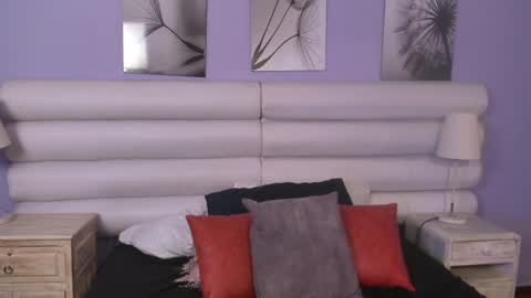    online show from March 3, 3:09 pm