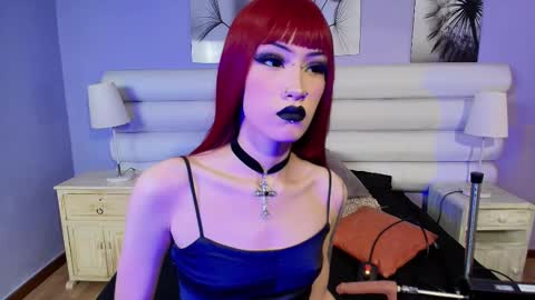    online show from March 8, 5:33 pm