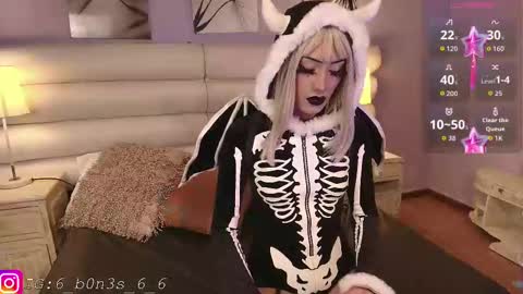    online show from September 18, 5:37 pm