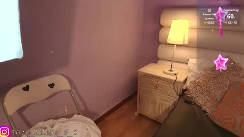    online show from October 3, 3:20 pm