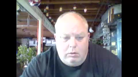 Snapshot of efriff chatting on May 16, 7:56 pm efriff online show from May 16, 7:56 pm