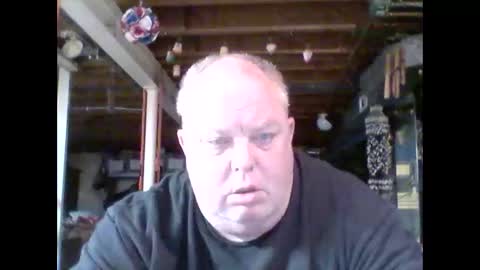Snapshot of efriff chatting on May 30, 11:51 am efriff online show from May 30, 11:51 am