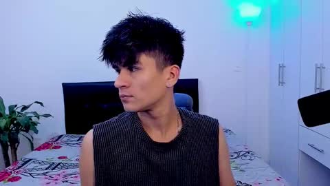 eiden_allenx1 online show from February 10, 1:03 am