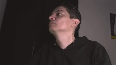 Snapshot of eider122 chatting on February 8, 3:54 am EIder online show from February 8, 3:54 am