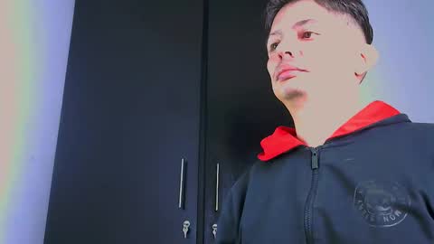 Snapshot of eider122 chatting on February 14, 2:52 am EIder online show from February 14, 2:52 am