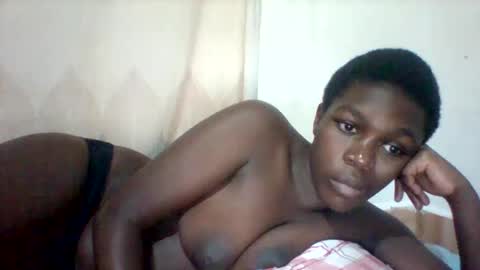 Snapshot of eileen_en chatting on May 23, 12:31 pm eileen_en online show from May 23, 12:31 pm