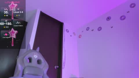 eileen_pinkman online show from February 25, 8:58 am