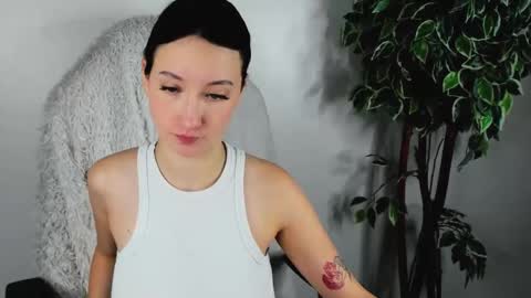 Snapshot of eileenmoores chatting on October 1, 12:11 pm eileenmoores online show from October 1, 12:11 pm