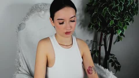 Snapshot of eileenmoores chatting on October 22, 1:00 pm eileenmoores online show from October 22, 1:00 pm