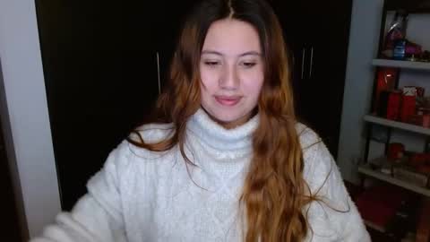 EIMY   MODEL INDEPENDENT online show from December 2, 4:42 am