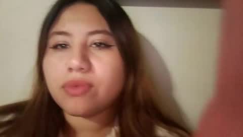 EIMY   MODEL INDEPENDENT online show from January 1, 9:17 am