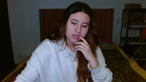 EIMY   MODEL INDEPENDENT online show from February 10, 8:53 am