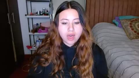 EIMY   MODEL INDEPENDENT online show from March 12, 2:30 am