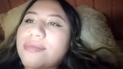 EIMY   MODEL INDEPENDENT online show from February 5, 4:39 am