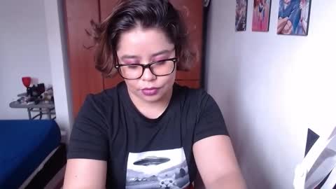 Snapshot of eimy_saenzz chatting on November 26, 8:32 pm eimy_saenzz online show from November 26, 8:32 pm