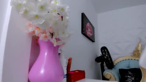 eimy online show from January 17, 12:32 pm