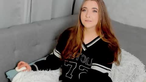 Snapshot of eirawise chatting on November 27, 10:23 pm EiraWise online show from November 27, 10:23 pm