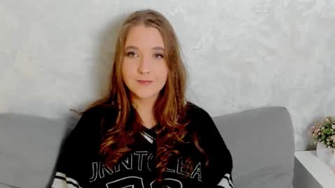 Snapshot of eirawise chatting on December 2, 1:50 pm EiraWise online show from December 2, 1:50 pm