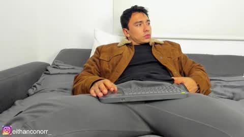 EITHAN CONOR online show from February 15, 3:03 am