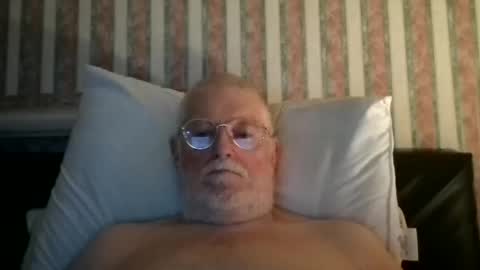 Snapshot of eketman1964 chatting on September 9, 10:09 pm eketman1964 online show from September 9, 10:09 pm