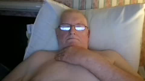 Snapshot of eketman1964 chatting on October 10, 11:48 pm eketman1964 online show from October 10, 11:48 pm