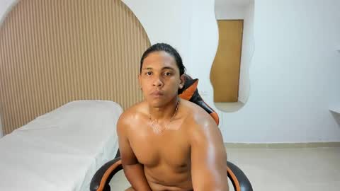 ekko_s online show from May 4, 12:12 pm