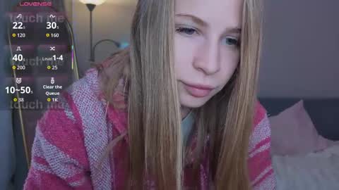 Snapshot of el1s_evans chatting on May 5, 10:01 am please read my bio there is information about private shows and about my personality online show from May 5, 10:01 am