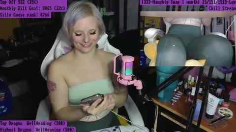 Snapshot of el_dragon69 chatting on January 17, 4:28 am El Dragon69 online show from January 17, 4:28 am