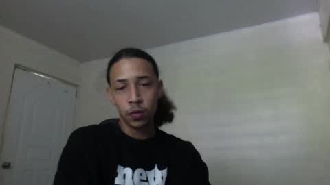 Instagram BelowAbajo online show from March 12, 7:53 pm