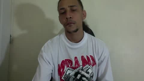 Instagram BelowAbajo online show from April 9, 3:17 am