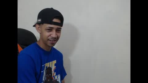 Snapshot of el_menor chatting on June 24, 3:38 am Instagram BelowAbajo online show from June 24, 3:38 am