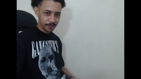 Snapshot of el_menor chatting on July 25, 2:53 am Instagram BelowAbajo online show from July 25, 2:53 am