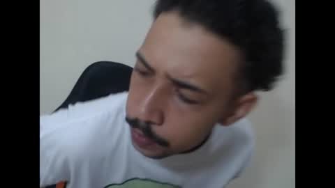 Snapshot of el_menor chatting on July 30, 2:43 am Instagram BelowAbajo online show from July 30, 2:43 am