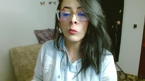 ela_3611 online show from March 17, 3:11 am